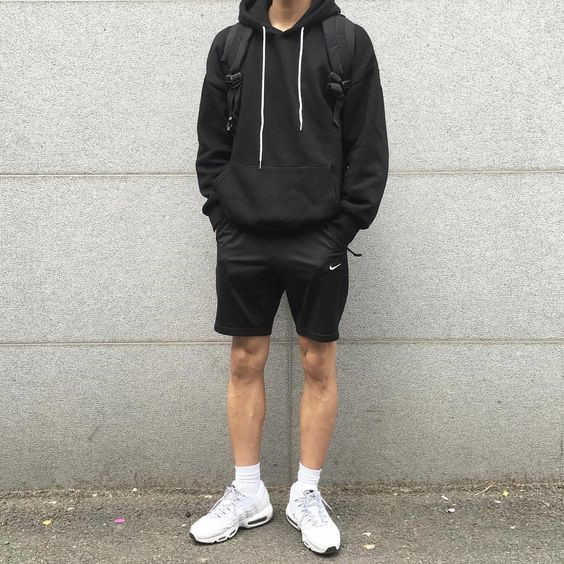 Cách phối đồ áo hoodie với quần đẹp lạ đến từng chi tiết