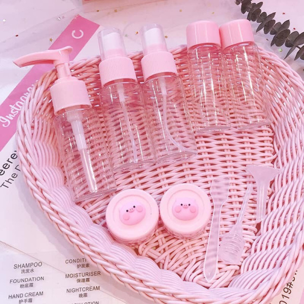 Mùa du lịch vẫy gọi, thích gọn nhẹ thì nên chọn ngay 9 bộ chiết mỹ phẩm xinh xắn này