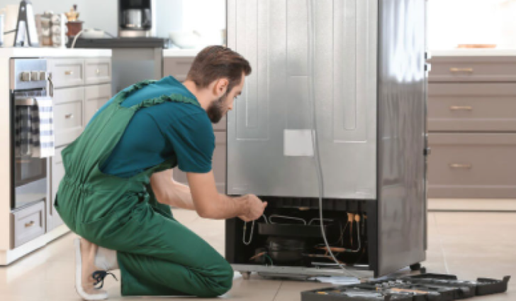 Cách tháo, lắp khay nước sau tủ lạnh đúng kỹ thuật nhất