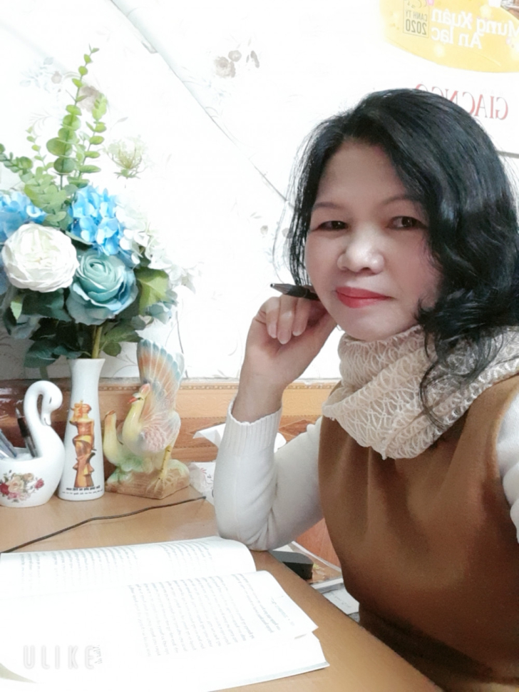 Em vẽ vầng trăng đêm
