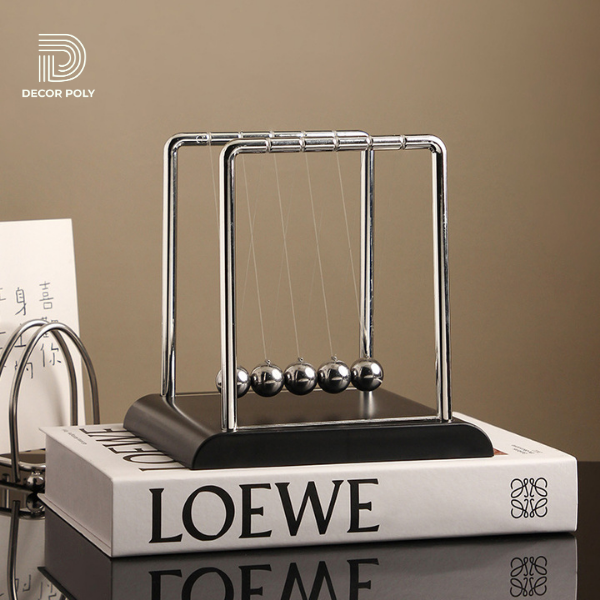 Những điều có thể bạn chưa biết về con lắc Newton