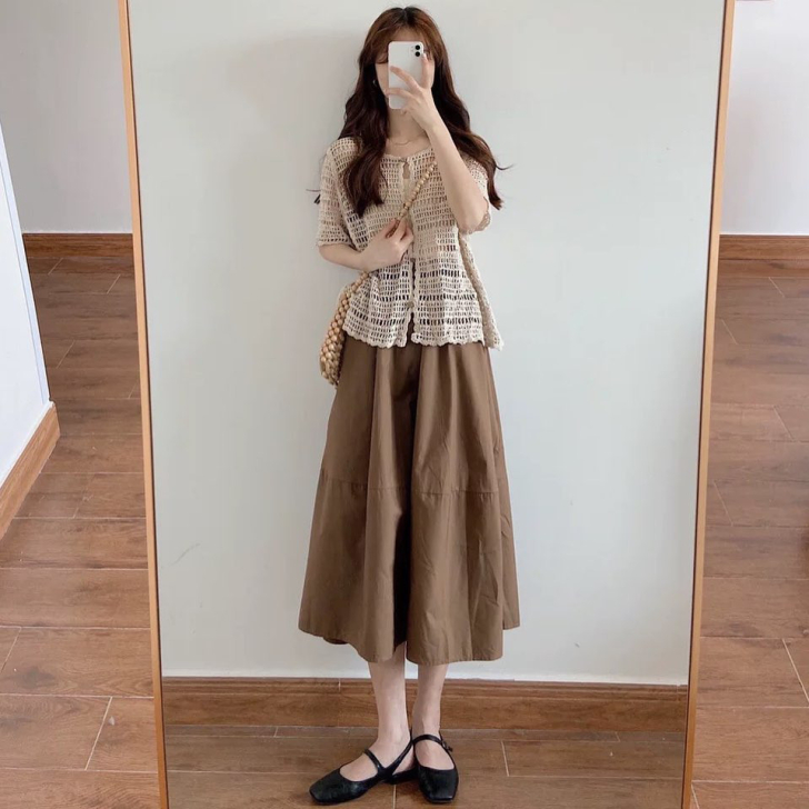 Trời se lạnh sắm áo cardigan mỏng là chuẩn bài, diện vừa "sang" lại không “phang thời tiết”