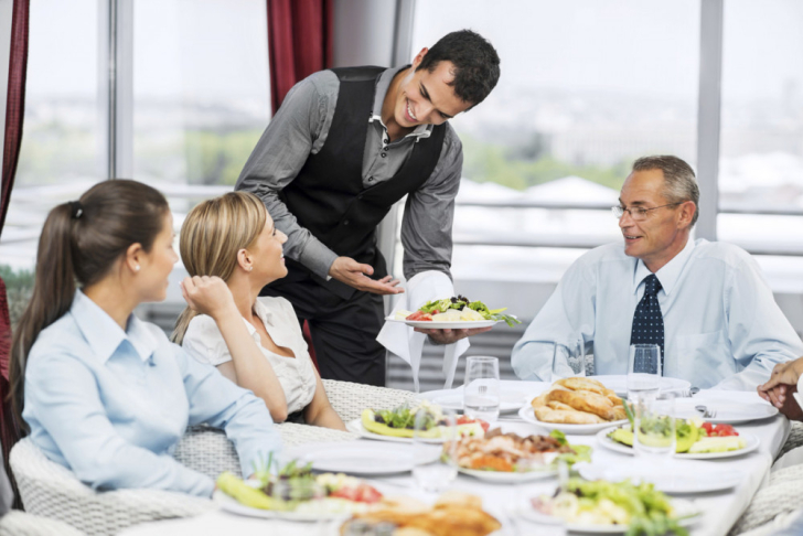 Quy trình phục vụ À la carte chuẩn nhà hàng 5 sao