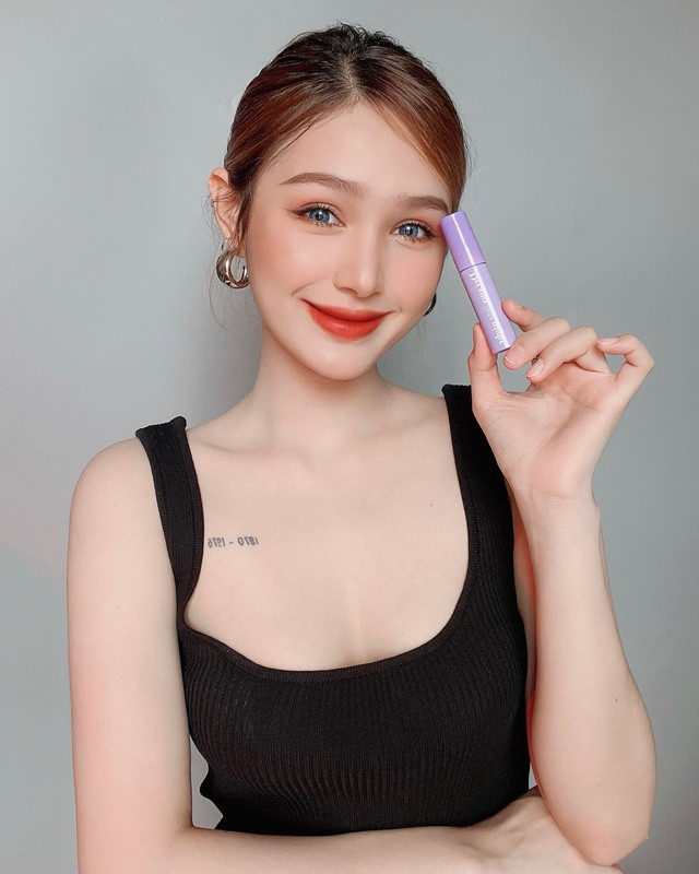 Linh Ka, Xoài Non và rich kid Chao đang dùng toàn son dưới 200k, đủ màu hot hit xinh khỏi bàn