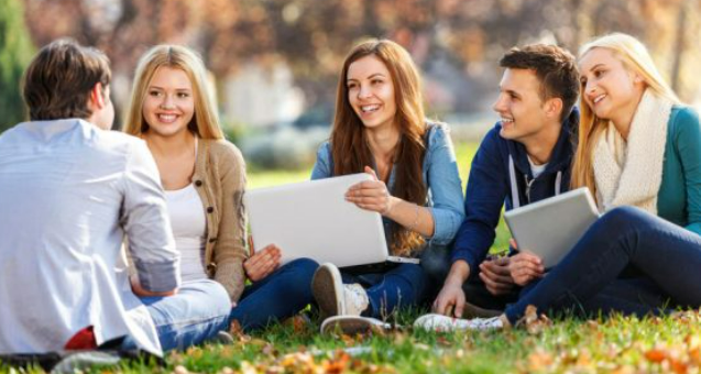 Đừng để 4 năm Đại học ra trường chỉ cầm được tấm bằng.