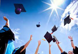 TOP 5 TRƯỜNG ĐẠI HỌC CÓ DOANH THU CAO