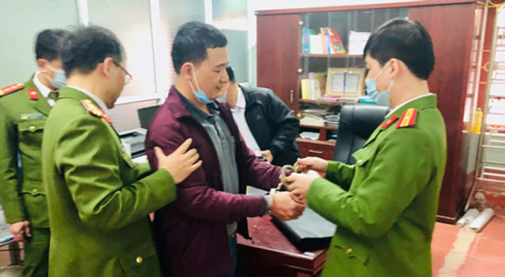 Tuyên Quang: Bắt hiệu trưởng chiếm đoạt hàng trăm triệu đồng tiền bảo hiểm của nhiều giáo viên và học sinh