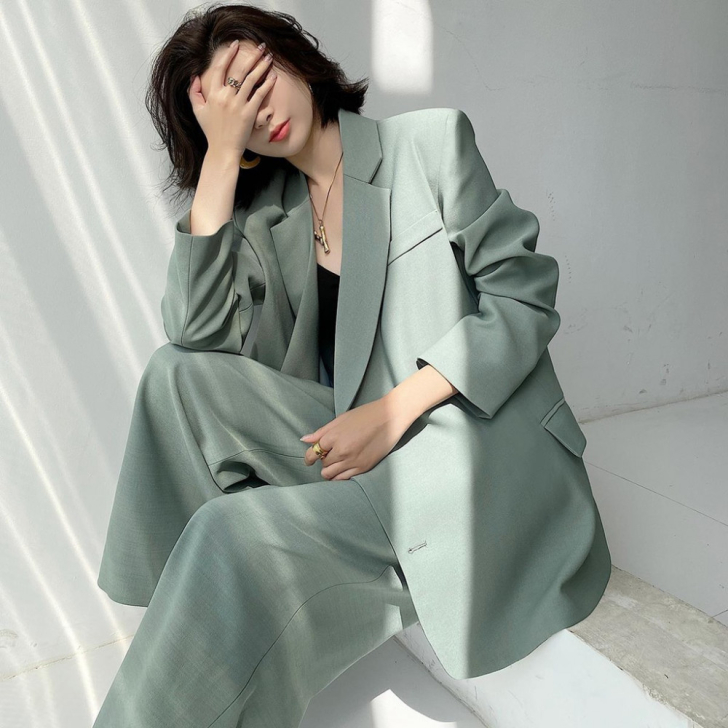 Nàng nào đang tìm blazer diện Tết thì nghía ngay mấy mẫu cực xịn cực xinh mà giá rất yêu thương này